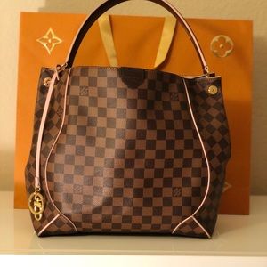 🚫Sold🚫Louis Vuitton Caïssa Hobo bag